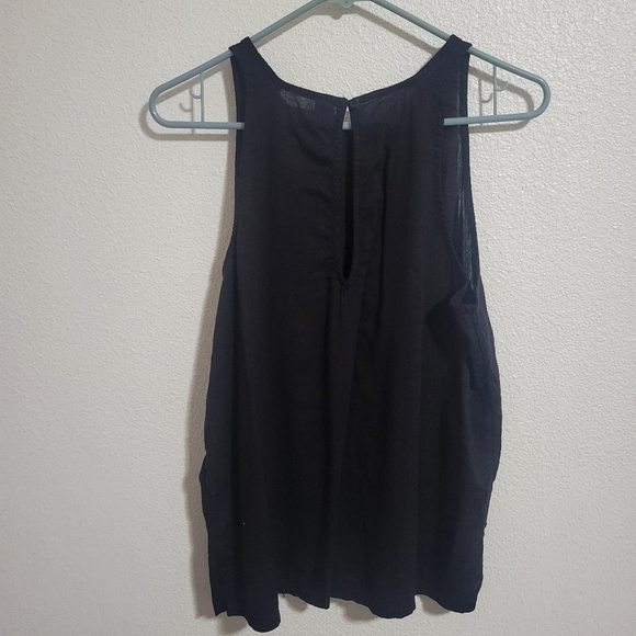 NWT Old Navy cotton blend keyhole opening in back size medium - Picture 5 of 8